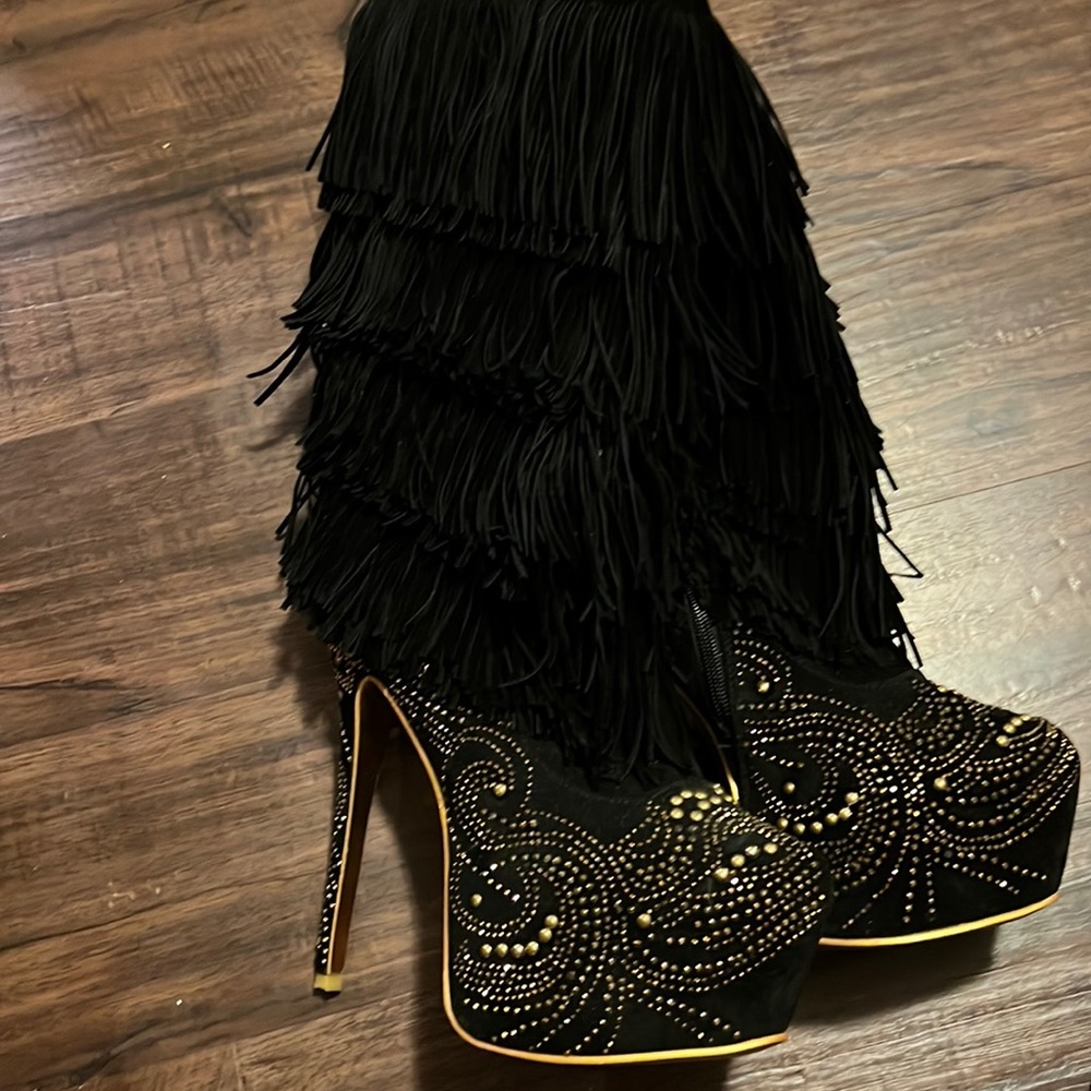 Fringe BOOTS